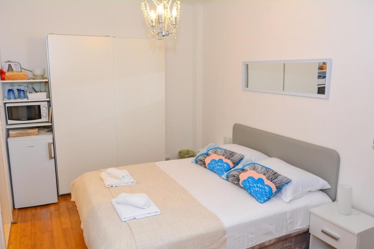 Apartment And Room Sveti Jakov Dubrownik Zewnętrze zdjęcie